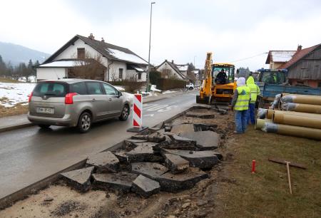 ZAČETEK DEL IZGRADNJA KANALIZACIJE BEGUNJE SELŠČEK 14 FOTO LJUBO VUKELIČ